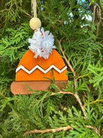 Load image into Gallery viewer, Pop Out Wood Ornament Kit - Winter Toque
